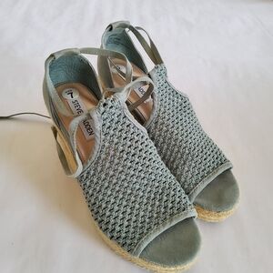 Steve Madden Blue Women's Espadrille Peep Toe Sandals Size 7